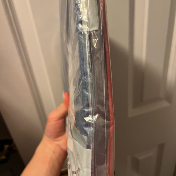 NWT Bearsland Maternity Shirts. Pack of 3. Purple blue and pink. Size S - Picture 3 of 4